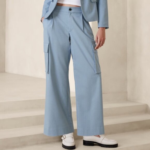 Banana Republic Stretch Twill Straight Cargo Pants - Picture 11 of 11